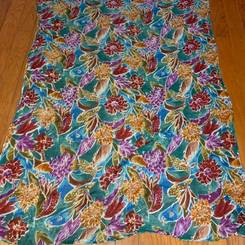 Zoda Australian floral scarf - Picture 2 of 4